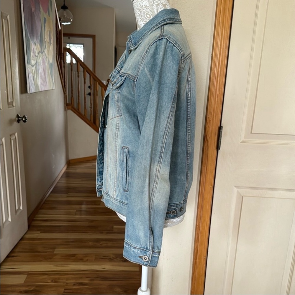 Light Blue Denim Jacket from Vici - Picture 7 of 12
